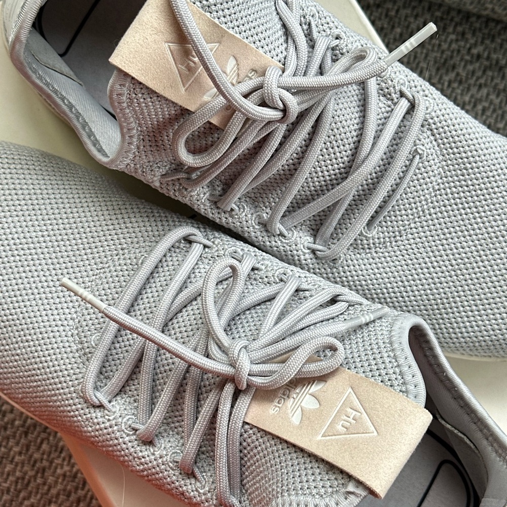 Pharrell Williams Hu Sneakers